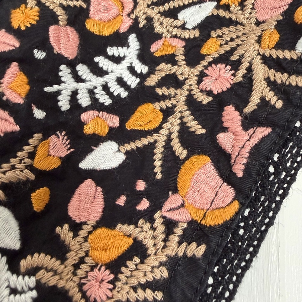 Madewell Embroidered Floral Peasant Top Black Boho Blouse Size M - Picture 6 of 6